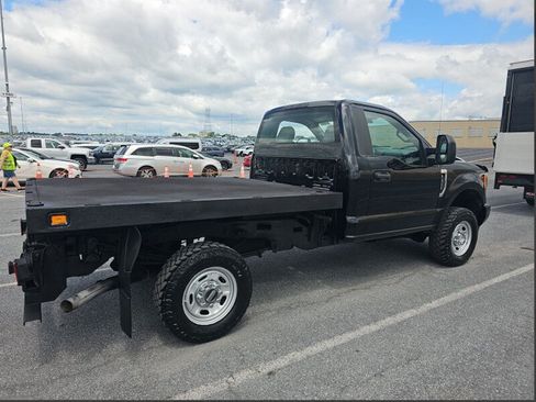 Used 2017 Ford F350 XL AWD/4WD image 8