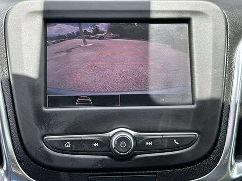 Certified 2022 Chevrolet Equinox LT FWD image 15