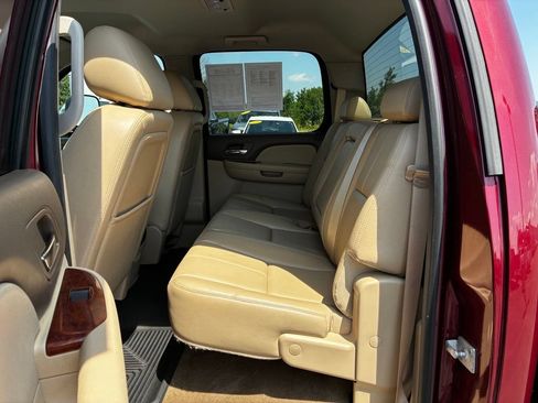 Used 2013 Chevrolet Silverado 2500 LTZ w/ LTZ Plus Package RWD image 29