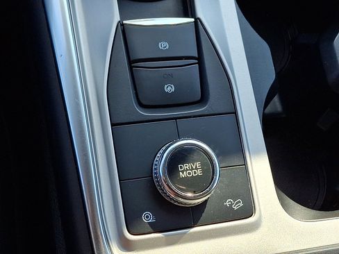 Certified 2023 Ford Explorer XLT w/ Equipment Group 202A image 27