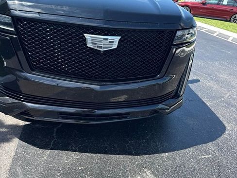 Used 2021 Cadillac Escalade Sport RWD image 6