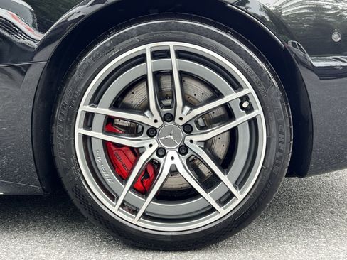Certified 2022 Mercedes-Benz SL 55 AMG 4MATIC w/ Driver Assistance Package image 17
