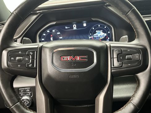 Used 2023 GMC Sierra 1500 AT4 w/ Technology Package AWD/4WD image 15