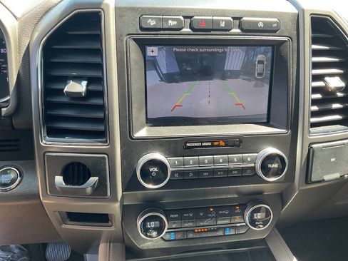 Used 2019 Ford Expedition XLT w/ Equipment Group 202A image 18