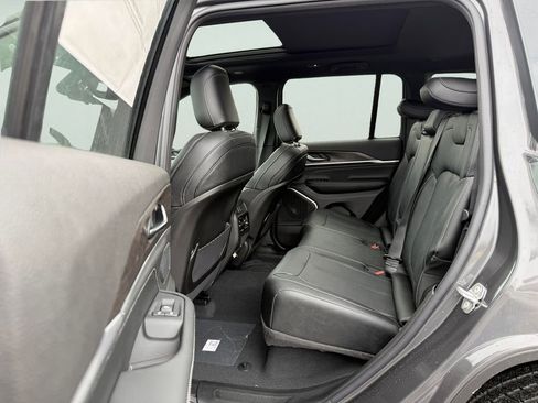 New 2026 Jeep Grand Cherokee Limited image 23