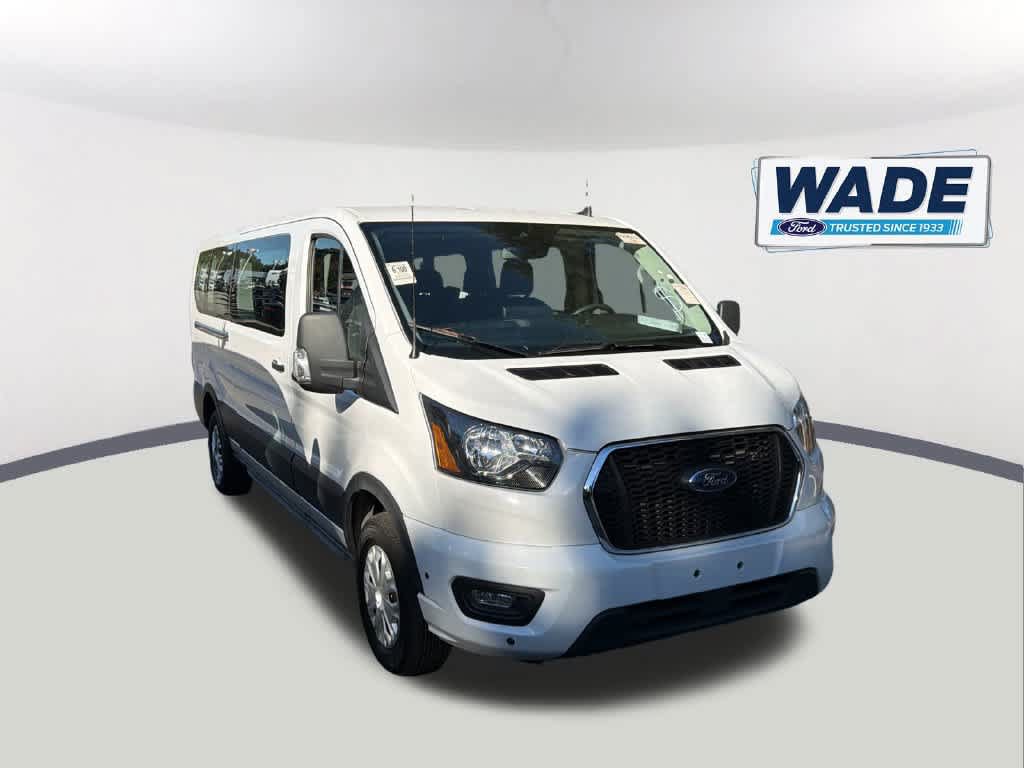 Used 2025 Ford Transit 350 XLT RWD image 3