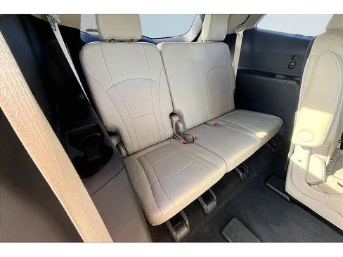 Used 2020 Buick Enclave Premium w/ Sun and Sites Package image 21