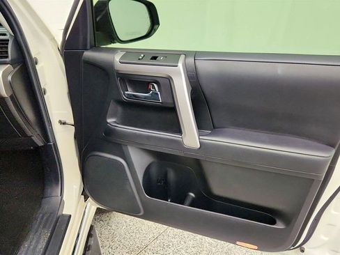 Used 2020 Toyota 4Runner Limited image 27