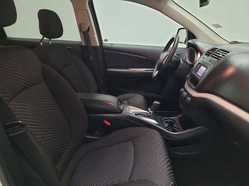 Used 2019 Dodge Journey SE w/ Premium Group FWD image 21