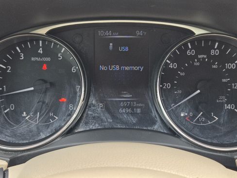Used 2015 Nissan Rogue SV FWD image 21