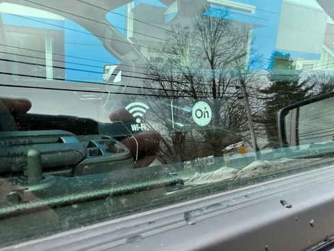 Used 2024 Chevrolet Silverado 1500 LT image 33