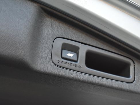 Used 2019 Honda CR-V EX-L image 32