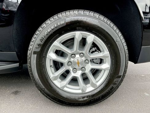 New 2026 Chevrolet Suburban LT AWD/4WD image 27