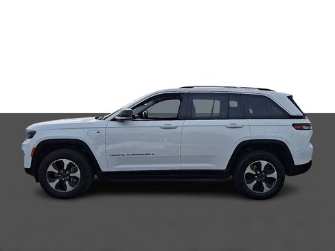 Used 2023 Jeep Grand Cherokee 4WD 4xe image 4