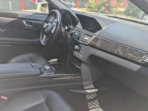 Used 2012 Mercedes-Benz E 350 4MATIC Sedan w/ Premium 2 Pkg image 21