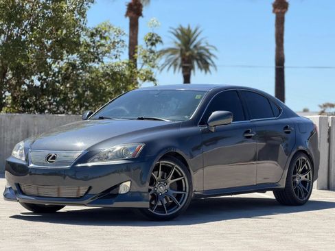 Used 2008 Lexus IS 350 w/ Premium Pkg RWD image 3