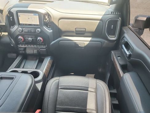 Certified 2021 GMC Sierra 2500 Denali w/ Denali Ultimate Package AWD/4WD image 29