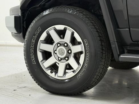 Used 2014 Toyota FJ Cruiser 4WD w/ Upgrade Package image 35