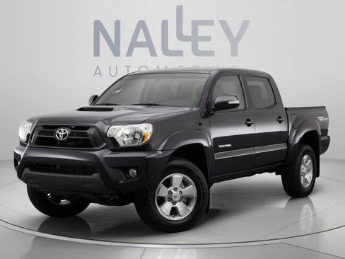 Used 2014 Toyota Tacoma PreRunner w/ TRD Sport Package RWD image 2