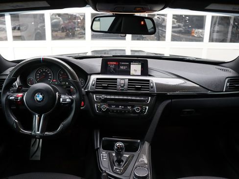 Used 2018 BMW M4 Coupe image 15