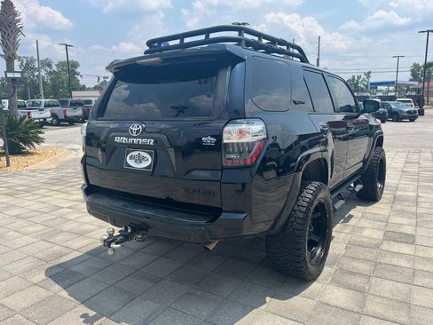 Used 2019 Toyota 4Runner TRD Pro AWD/4WD image 6