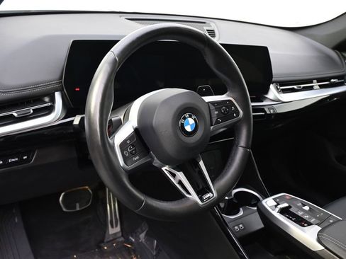 Used 2025 BMW X1 xDrive28i w/ M Sport Package image 11