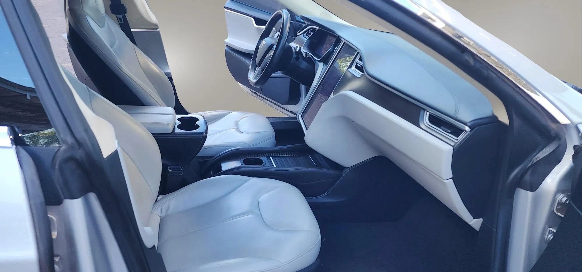 Used 2014 Tesla Model S 60 RWD image 16
