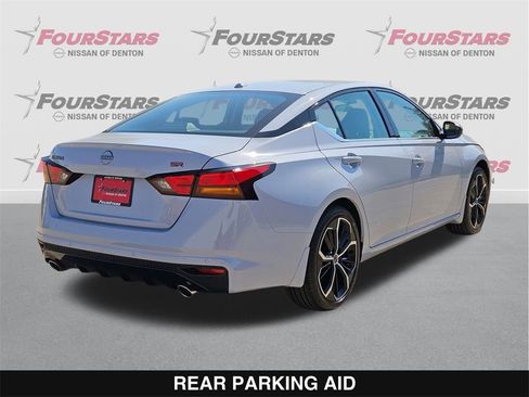 New 2025 Nissan Altima 2.5 SR image 4