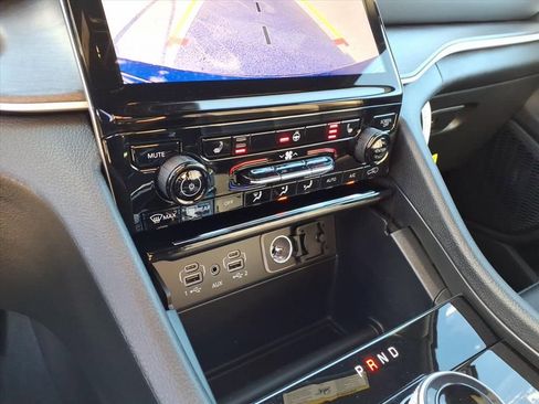 New 2025 Jeep Grand Cherokee Limited image 22