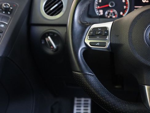 Used 2016 Volkswagen Tiguan R-Line AWD/4WD image 33