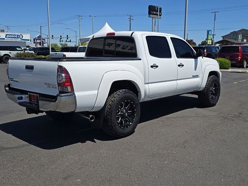 Used 2013 Toyota Tacoma PreRunner w/ SR5 Pkg RWD image 3