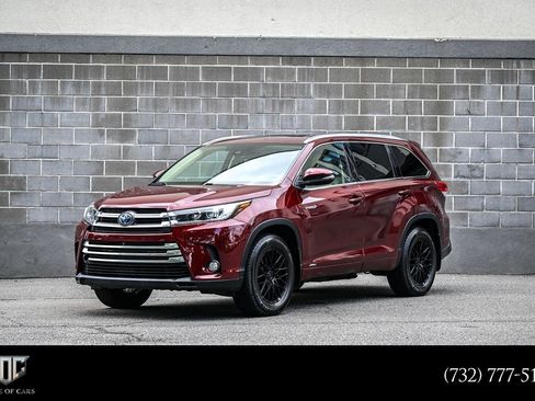Used 2018 Toyota Highlander Limited AWD/4WD image 1