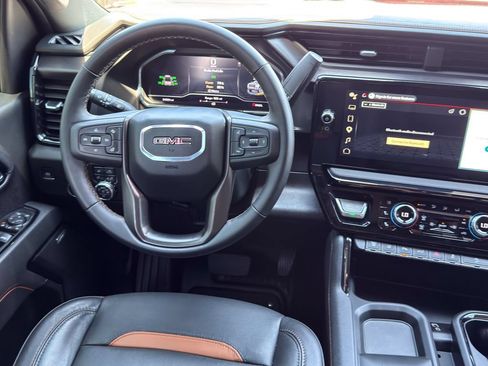 Used 2025 GMC Sierra 2500 AT4 w/ AT4 Premium Plus Package AWD/4WD image 24