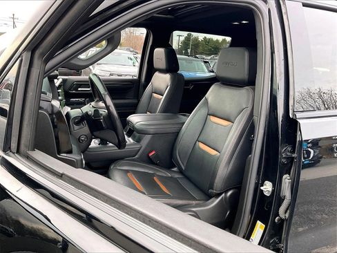 Used 2023 GMC Sierra 1500 AT4 w/ AT4 Premium Package image 9