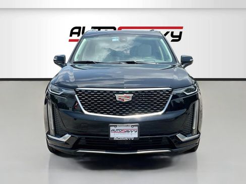 Used 2025 Cadillac XT6 Premium Luxury w/ Technology Package FWD image 2