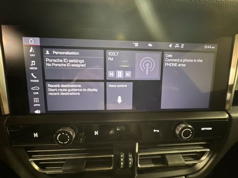 Used 2024 Porsche Macan image 24