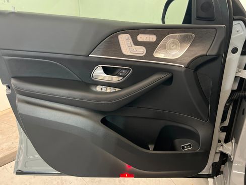 New 2026 Mercedes-Benz GLS 450 4MATIC image 14