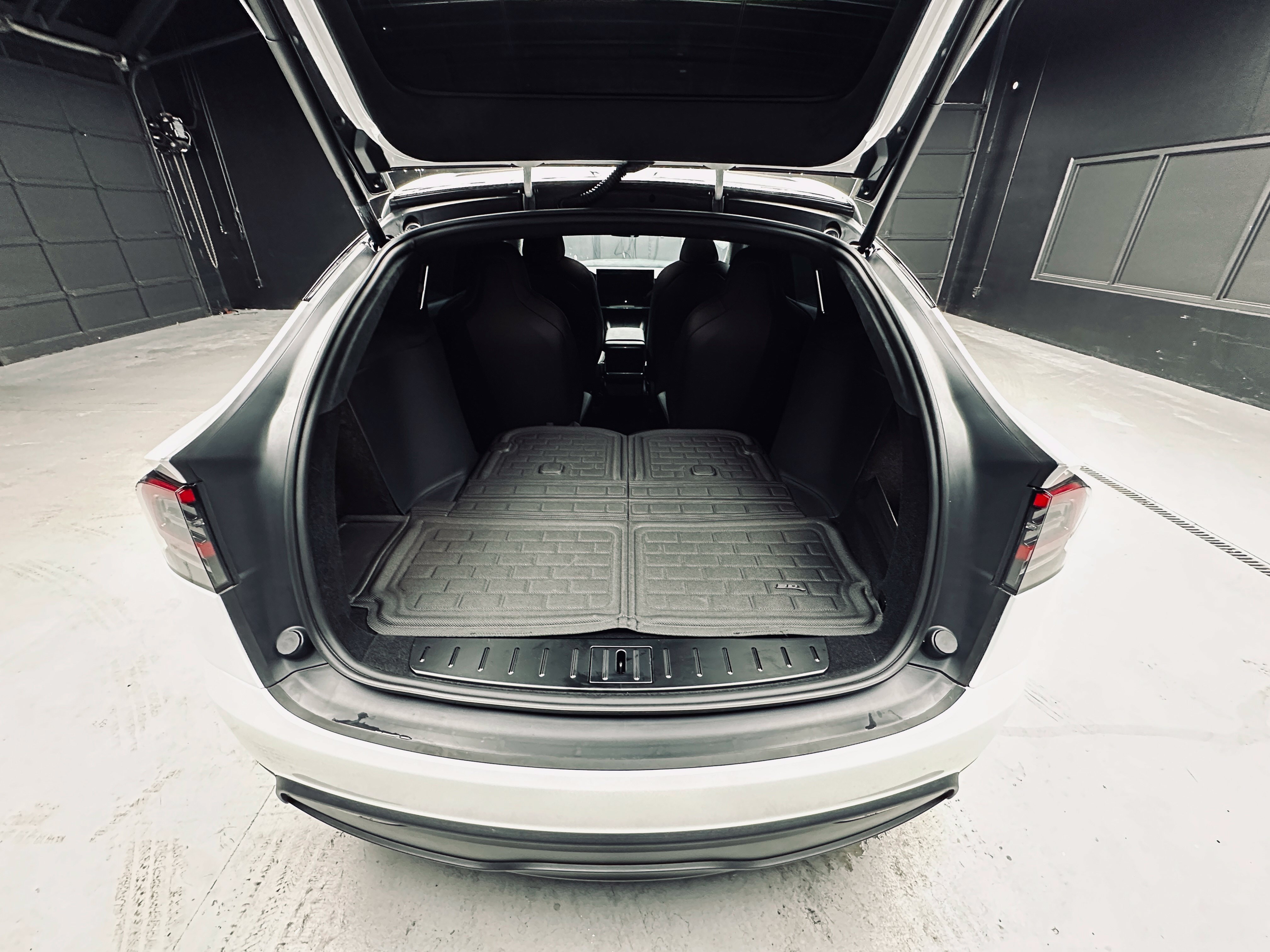 Used 2026 Tesla Model X Plaid AWD/4WD image 34