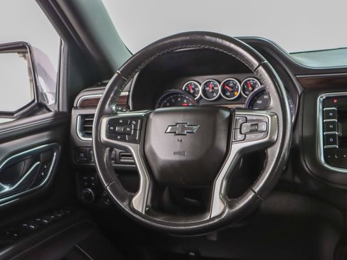 Used 2021 Chevrolet Suburban Z71 image 13