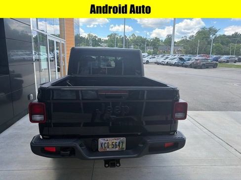 Used 2023 Jeep Gladiator Sport AWD/4WD image 6