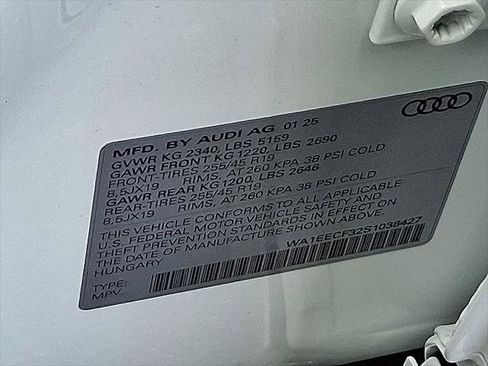 Certified 2025 Audi Q3 2.0T Premium Plus w/ Premium Plus Package image 10