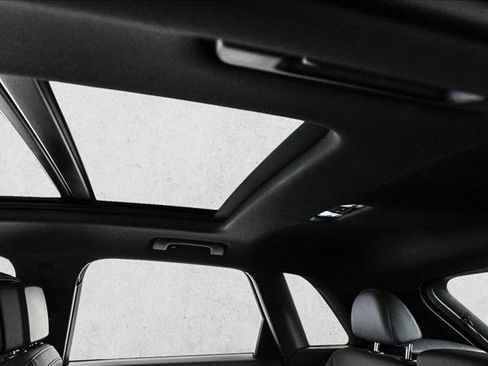 Certified 2025 Audi Q3 2.0T Premium w/ Convenience Package image 16