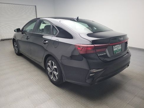 Used 2019 Kia Forte LXS FWD image 5