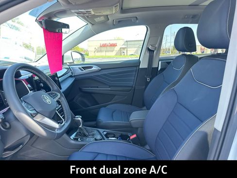 New 2026 Volkswagen Taos SEL AWD/4WD image 10