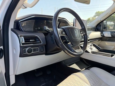 Used 2020 Lincoln Navigator Black Label w/ Cargo Convenience Package AWD/4WD image 11