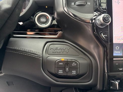New 2026 RAM 2500 Limited AWD/4WD image 14