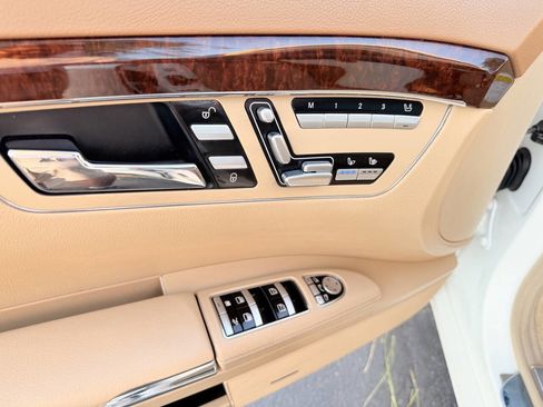 Used 2013 Mercedes-Benz S 550 4MATIC image 10