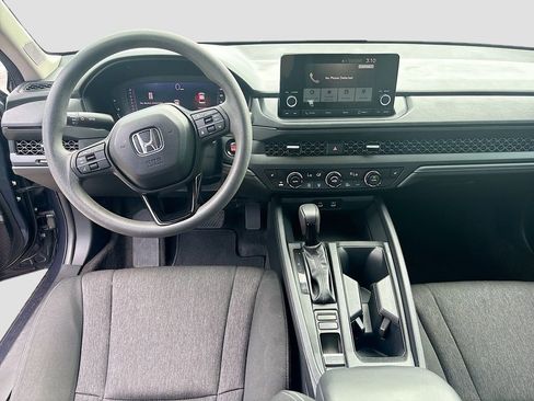 Used 2023 Honda Accord EX image 31