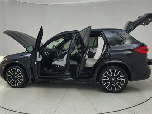 Used 2024 BMW X5 sDrive40i w/ M Sport Package image 77