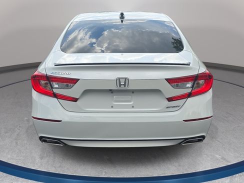 Used 2022 Honda Accord Sport image 6
